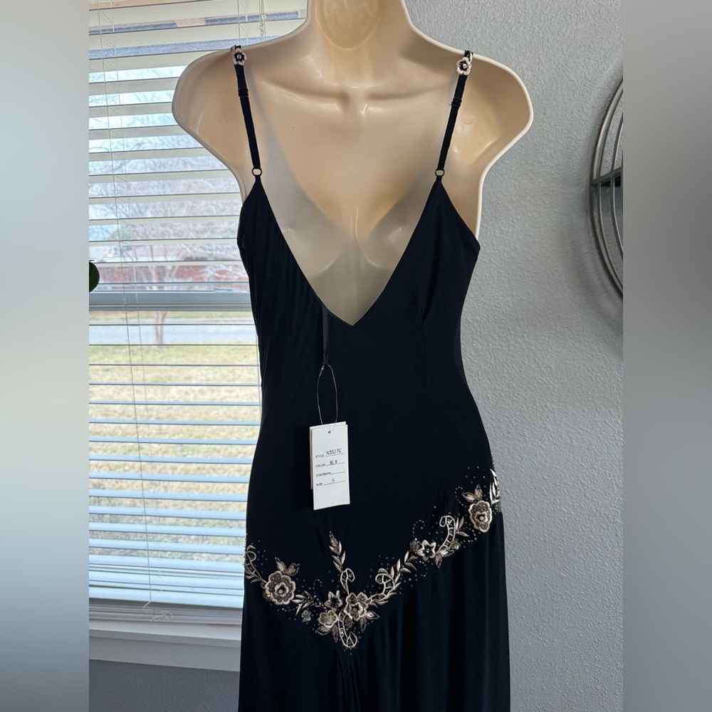NWT Vintage Cache 90's Y2K Silk Beaded Gown Dress Size 6 - Picture 6 of 10